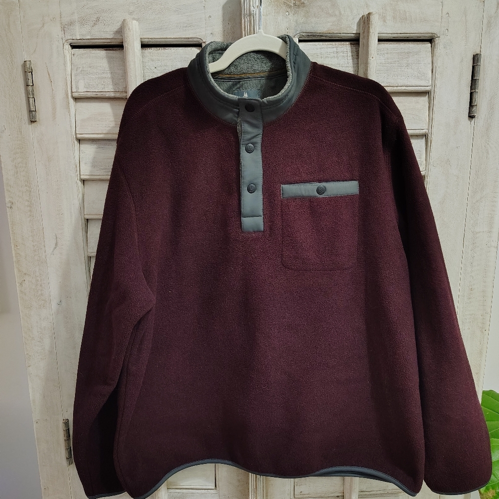 G.H. Bass & Co. Burgundy and Gray Pullover
